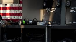 Кадр из фильма "S.W.A.T.: Огненная буря (видео)" - 2