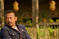 Кадр Пусть летят пули