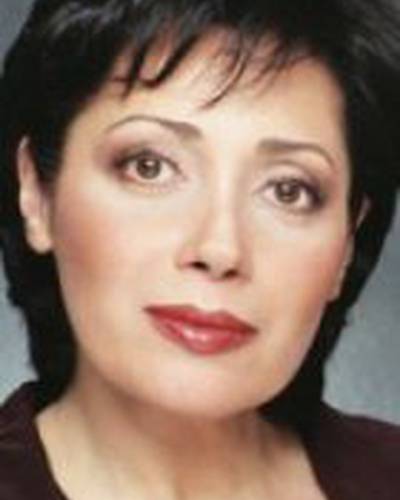 Рози Малек-Йохан фото