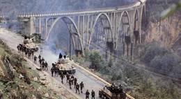 Кадр из фильма "Отряд 10 из Навароне" - 2