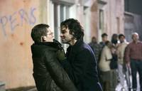 Кадр Быть человеком