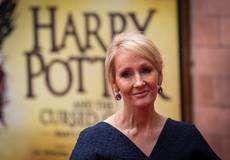 Паб имени Конан Дойла переименовали в паб Джоан Роулинг