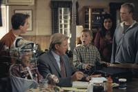 Кадр Малкольм в центре внимания