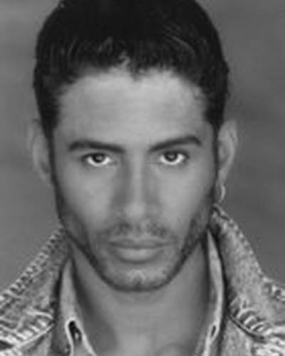 Адольфо Киньонес фото