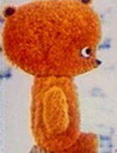 Медвежонок на дороге