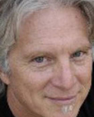 Стивен Брутон фото