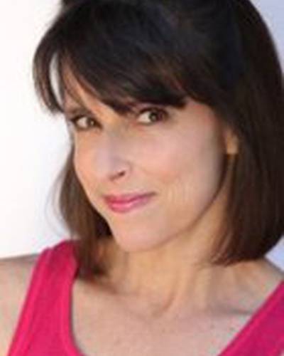 Лара Джилл Миллер фото