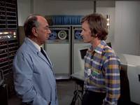 Кадр Коломбо: Стивен Спилберг спешит на помощь