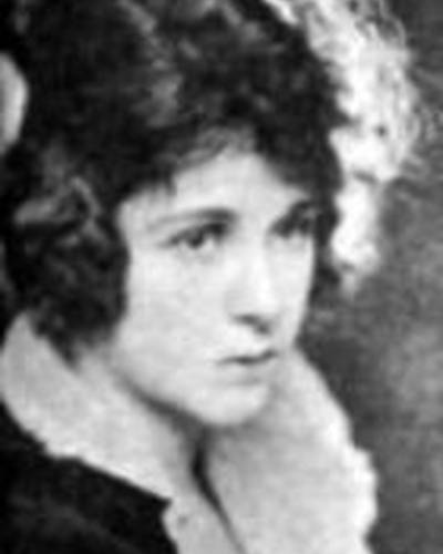 Энн Корнуолл фото