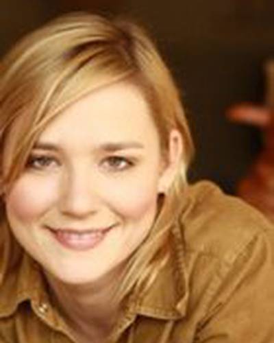 Элли Смит фото