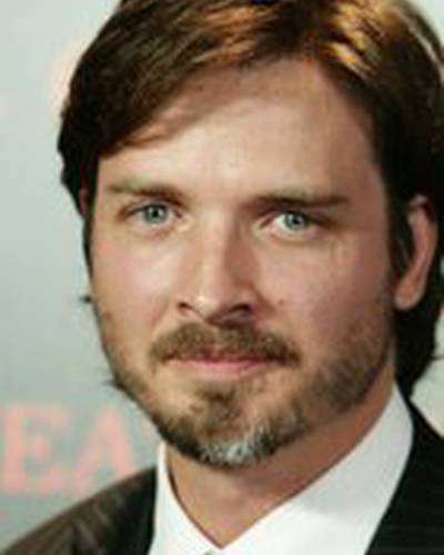 Аден Янг фото