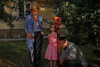 Кадр Здесь кто-то есть...