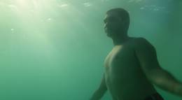 Кадр из фильма "ELIÁN" - 1