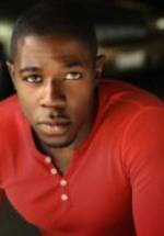 МакКинли Белчер III фото