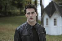 Кадр Быть человеком