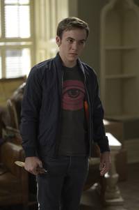 Кадр Быть человеком