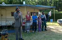 Кадр Безумные соседи