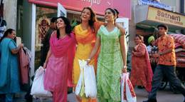 Кадр из фильма "Невеста и предрассудки" - 1