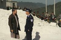 Кадр Люди горы люди море