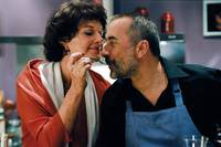 Кадр По ту сторону кровати