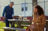 Кадр Бесконечно белый медведь