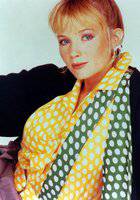 Ребекка Де Морнэй