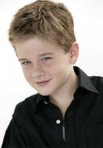 Люк Бенвард фото