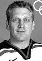 Бретт Халл фото