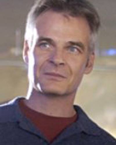 Гари Бреннан фото