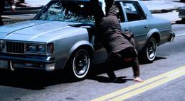 Кадр из фильма "Команда Шарки" - 1