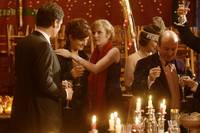 Кадр Вишенка на новогоднем торте