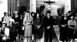 Кадр из фильма "Мама Рома" - 2