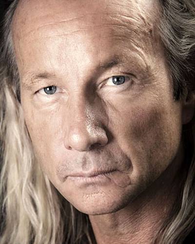 Маттиас Хьюз фото