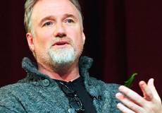 Дэвид Финчер вернулся к «Черной дыре»