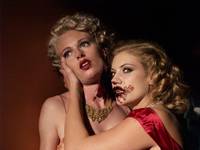 Кадр Бонни и Клайд против Дракулы