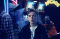 Кадр Малкольм в центре внимания