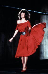 Кадр Женщина в красном