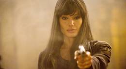 Кадр из фильма "Солт" - 2