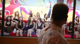 Кадр из фильма "Слава блудницы" - 1