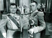 Кадр Узник крепости Зенда