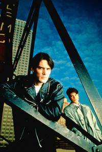 Постер Любовь и бренные останки