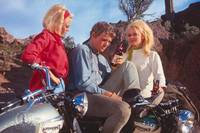 Кадр Банда в мини-юбках