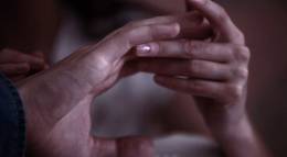 Кадр из фильма "Memo" - 2