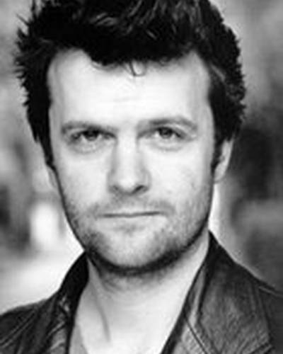 Том Беннетт фото