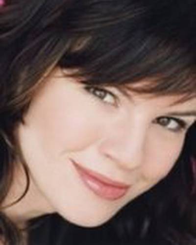 Эми Фаррелл фото