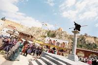 Кадр Хроники Хуаду: Лезвие розы