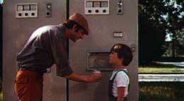 Кадр из фильма "Воскресный папа" - 1