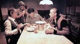 Кадр из фильма "Помнишь ли, Долли Белл?" - 1