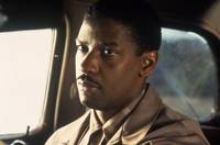 Кадр Дьявол в голубом платье