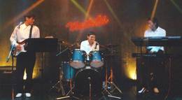 Кадр из фильма "Братья Вайкики" - 1